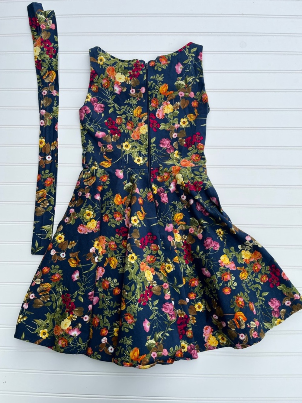 Johana Cano Floral Fit Flare Dress Colombian Boutique Sz 6 Spring Wedding Guest - Picture 2 of 6